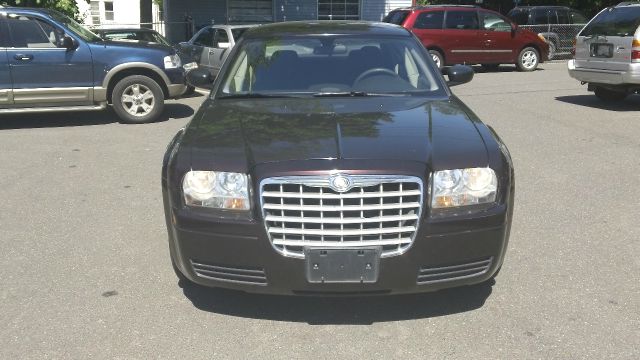 Chrysler 300 2005 photo 13