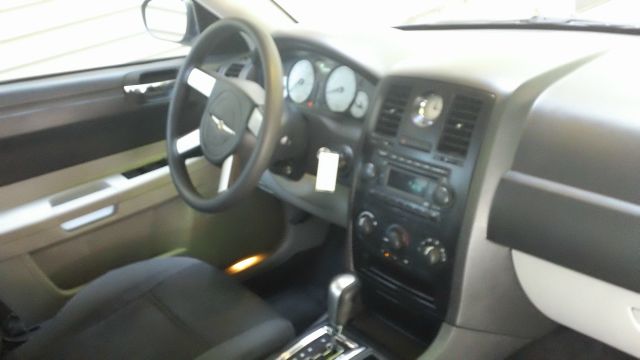 Chrysler 300 2005 photo 6