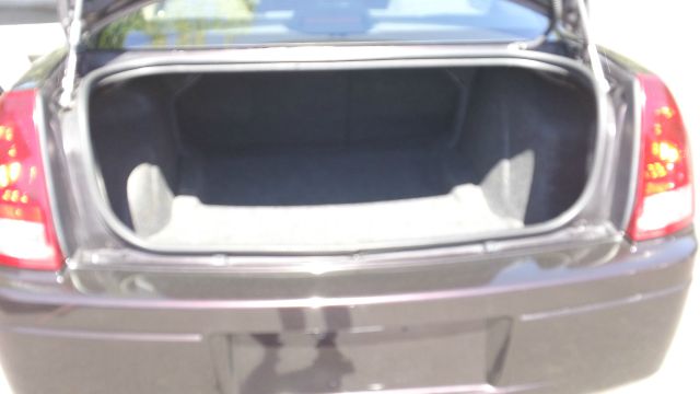 Chrysler 300 2005 photo 9