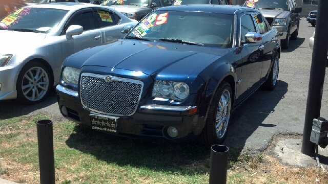 Chrysler 300 2005 photo 1