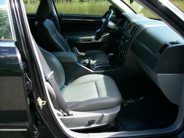 Chrysler 300 2005 photo 4