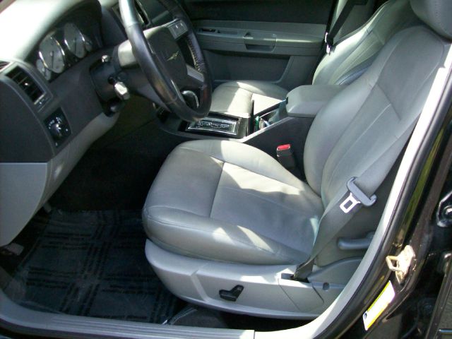 Chrysler 300 2005 photo 5