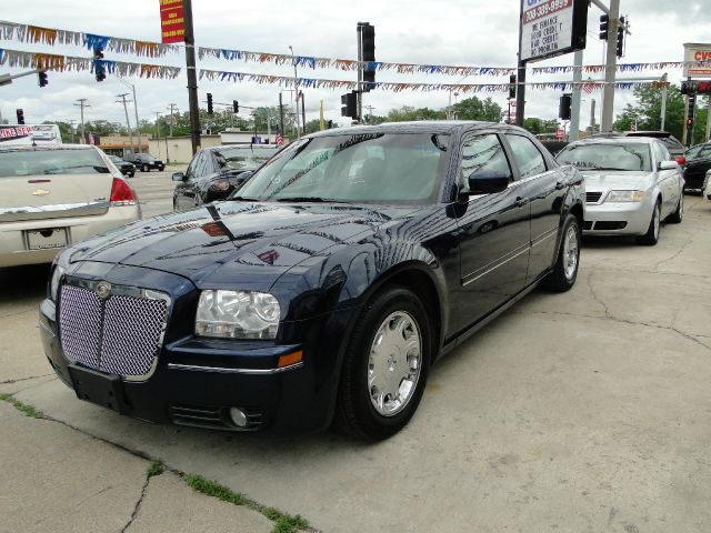 Chrysler 300 2005 photo 19