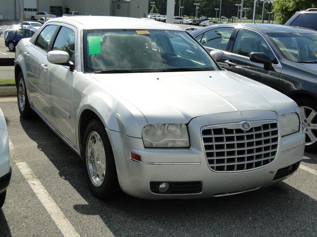 Chrysler 300 2005 photo 1