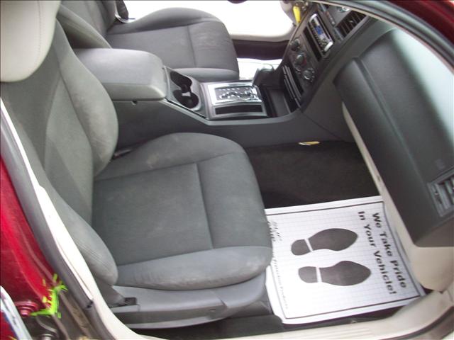 Chrysler 300 2005 photo 1