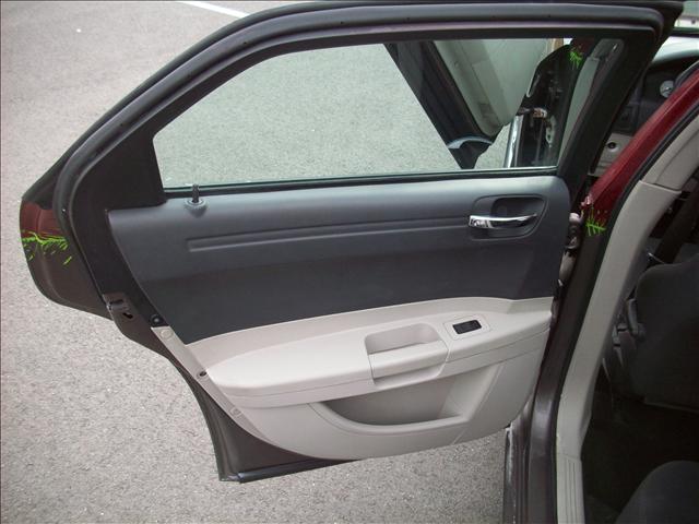 Chrysler 300 2005 photo 5