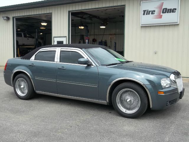 Chrysler 300 2005 photo 3