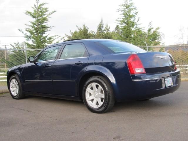 Chrysler 300 2005 photo 1