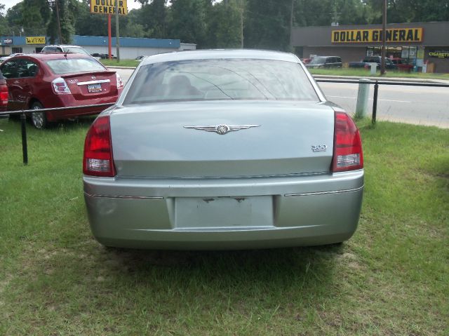 Chrysler 300 2005 photo 3