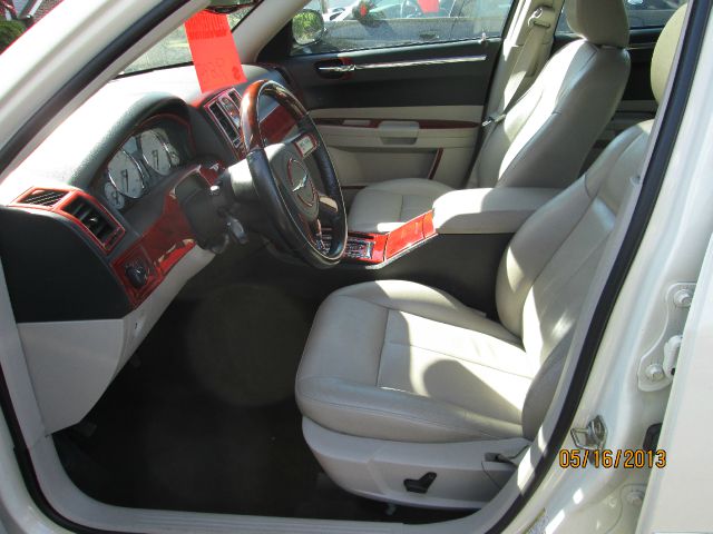 Chrysler 300 2005 photo 1