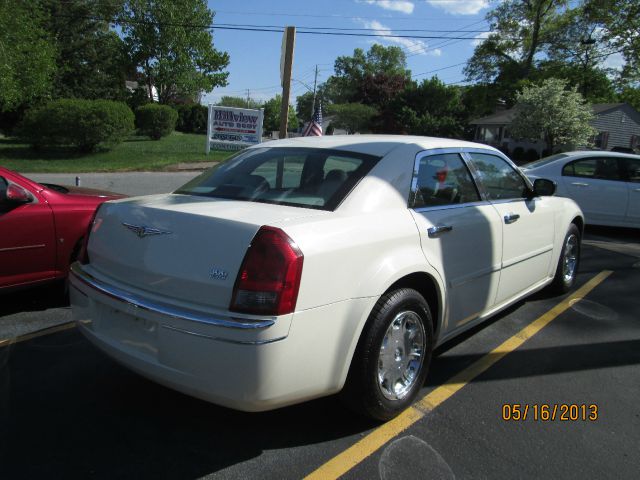 Chrysler 300 2005 photo 4