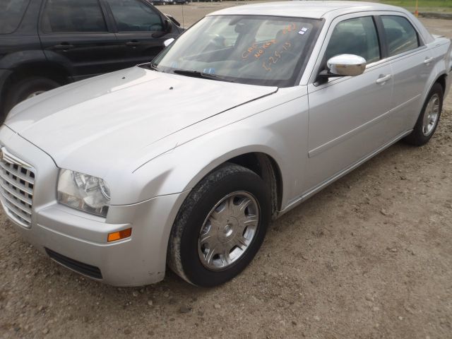 Chrysler 300 2005 photo 1