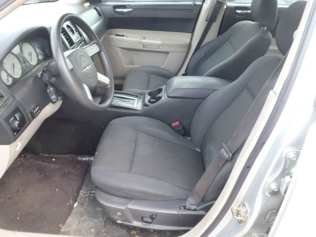 Chrysler 300 2005 photo 3