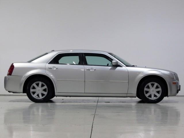 Chrysler 300 Crew Cab 10 Contractor Body L Unspecified