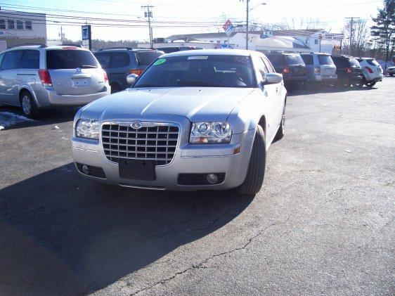 Chrysler 300 2005 photo 1