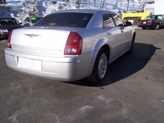 Chrysler 300 2005 photo 4