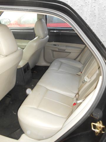 Chrysler 300 2005 photo 1