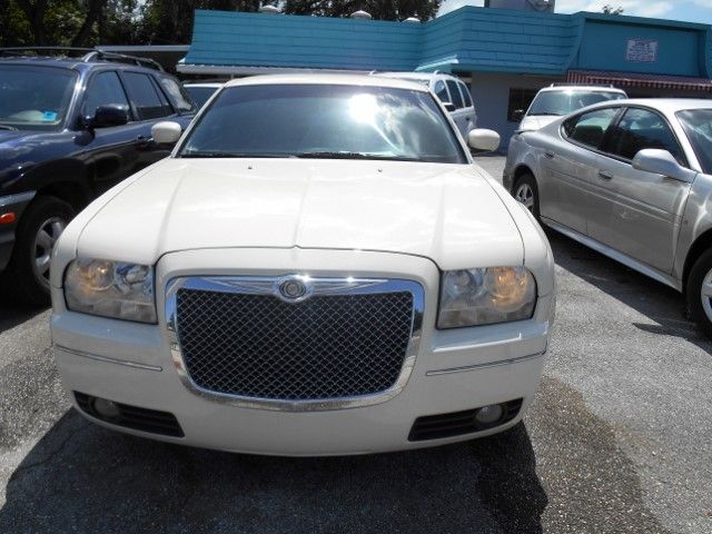 Chrysler 300 2005 photo 4