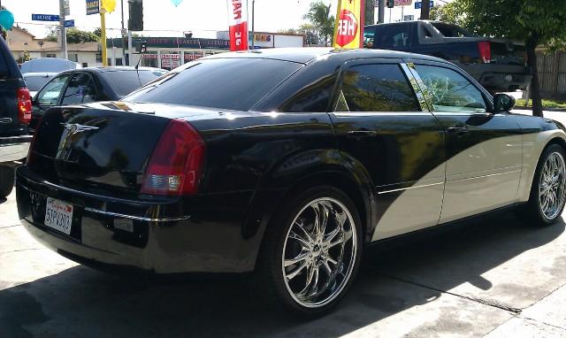 Chrysler 300 2005 photo 4