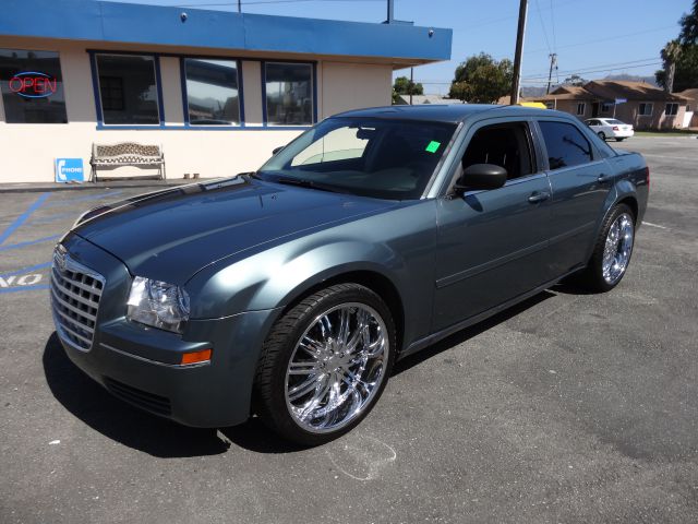 Chrysler 300 2005 photo 4