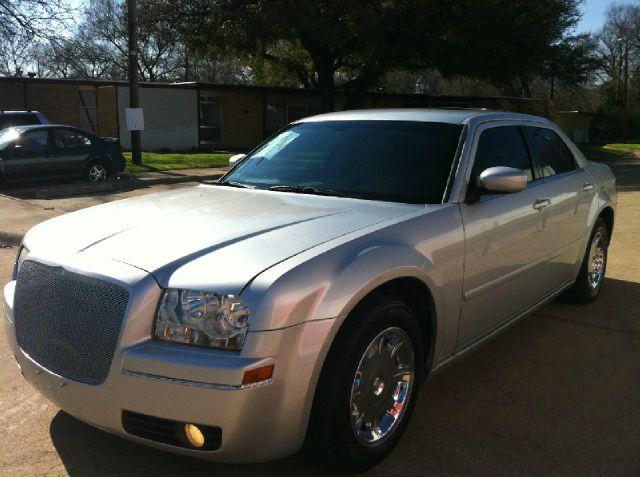 Chrysler 300 2005 photo 16