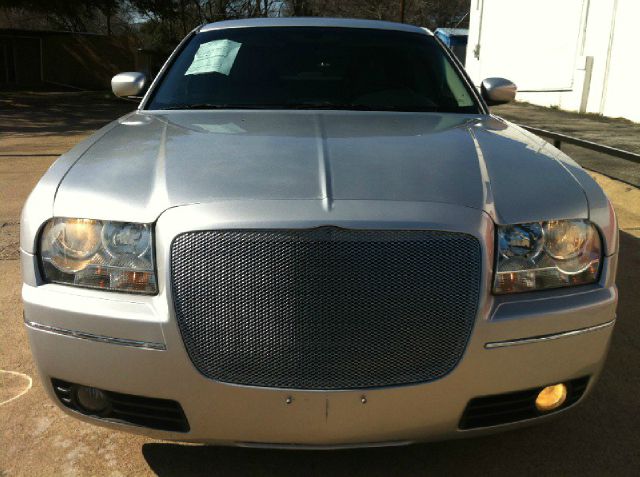 Chrysler 300 2005 photo 18