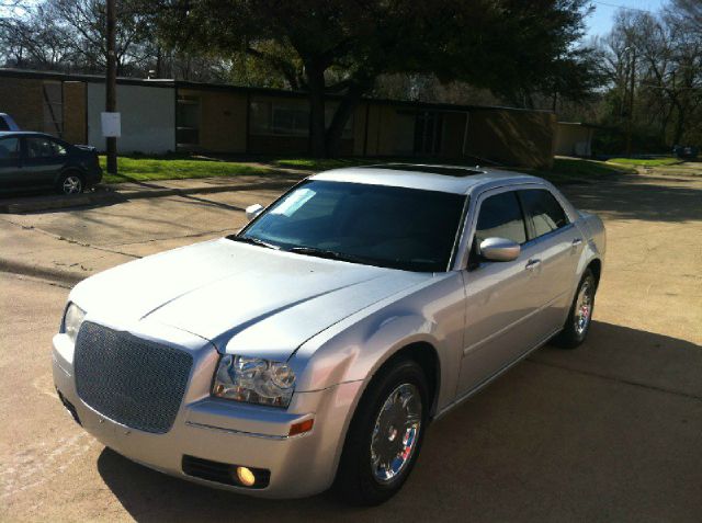 Chrysler 300 2005 photo 20