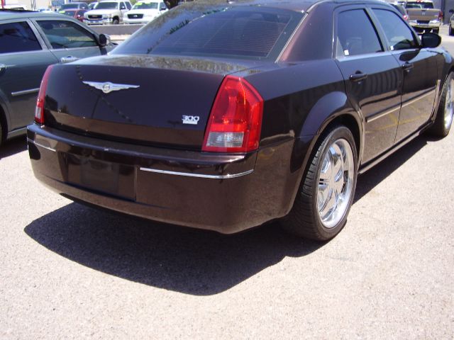 Chrysler 300 2005 photo 1