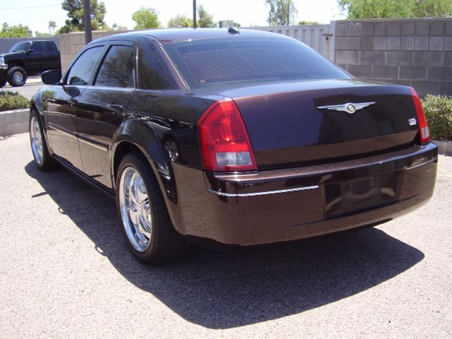 Chrysler 300 2005 photo 5