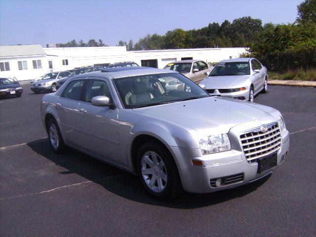 Chrysler 300 2005 photo 4