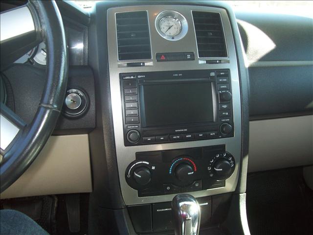 Chrysler 300 2005 photo 4