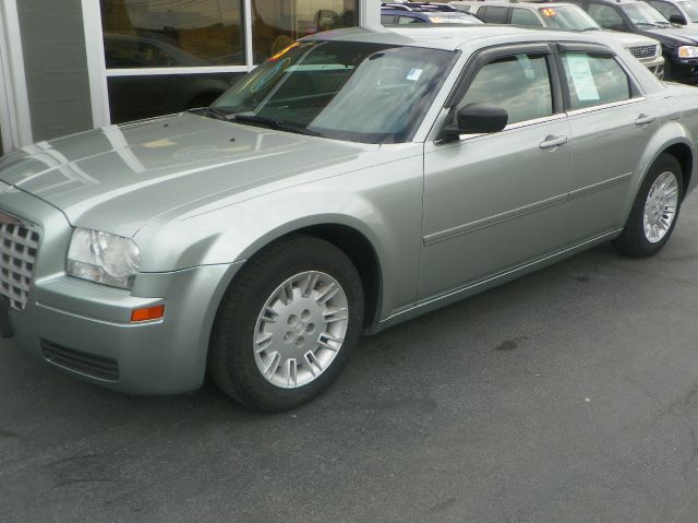 Chrysler 300 2005 photo 1