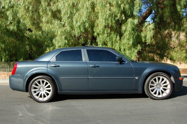 Chrysler 300 2005 photo 1