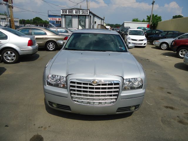 Chrysler 300 2005 photo 1