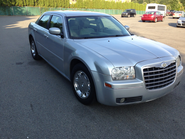 Chrysler 300 2005 photo 1