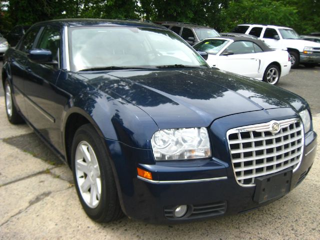 Chrysler 300 2005 photo 4