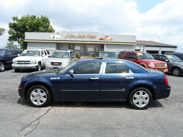 Chrysler 300 GT Premium Sedan