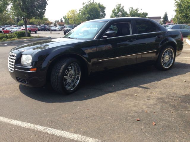 Chrysler 300 2005 photo 1