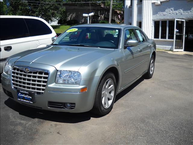 Chrysler 300 2005 photo 1