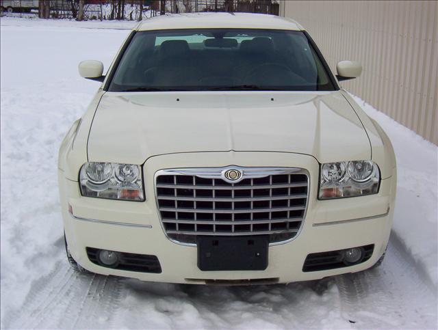 Chrysler 300 2005 photo 1