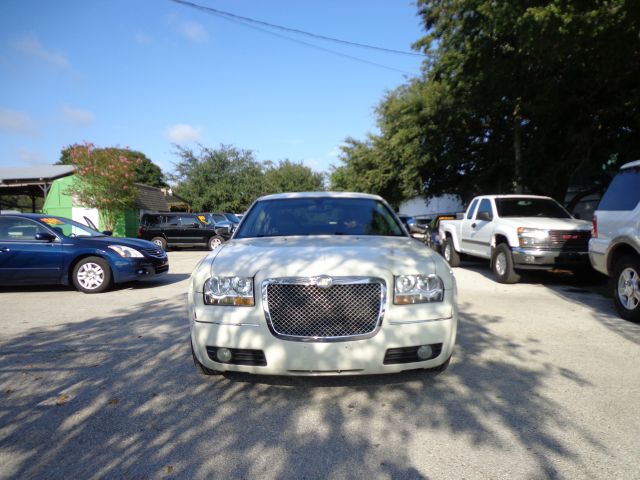 Chrysler 300 2005 photo 4