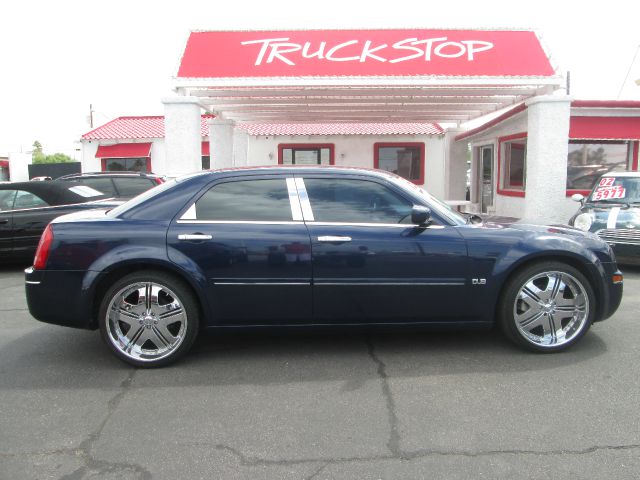 Chrysler 300 2005 photo 1