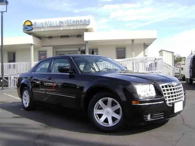 Chrysler 300 2005 photo 4