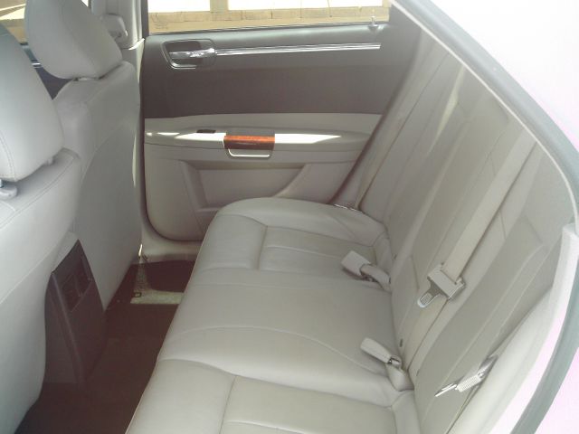 Chrysler 300 2005 photo 3