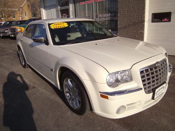 Chrysler 300 2005 photo 7