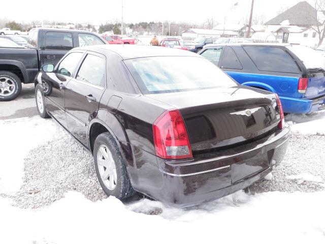 Chrysler 300 2005 photo 4