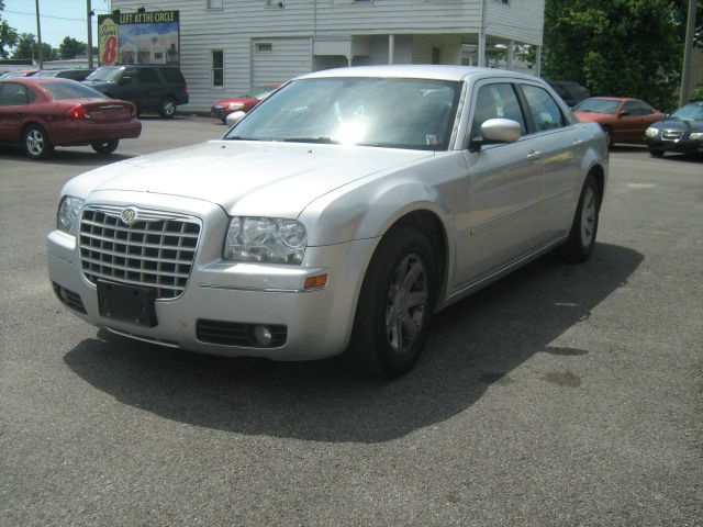 Chrysler 300 2005 photo 4