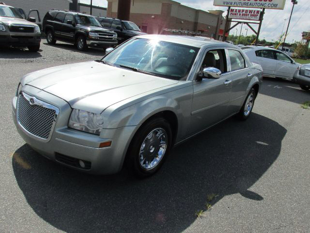 Chrysler 300 2005 photo 3