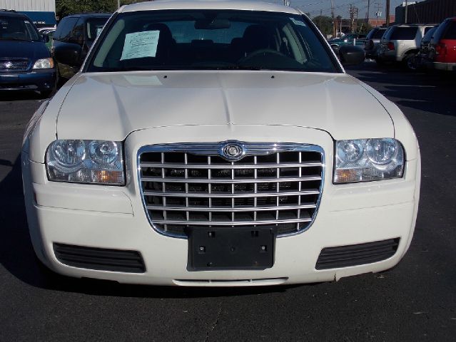 Chrysler 300 2005 photo 3