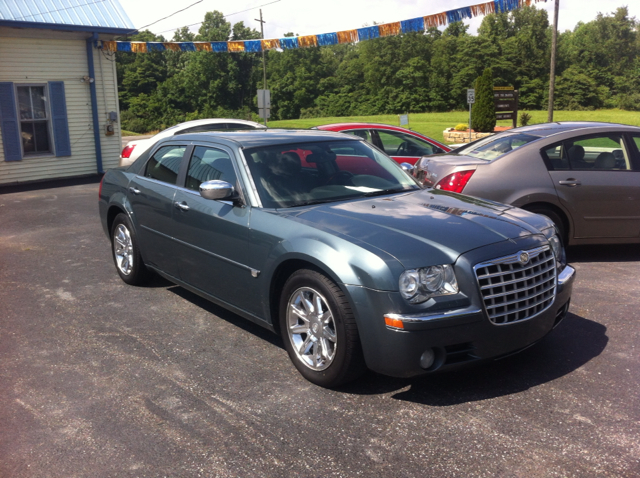 Chrysler 300 Regular Cab Sedan